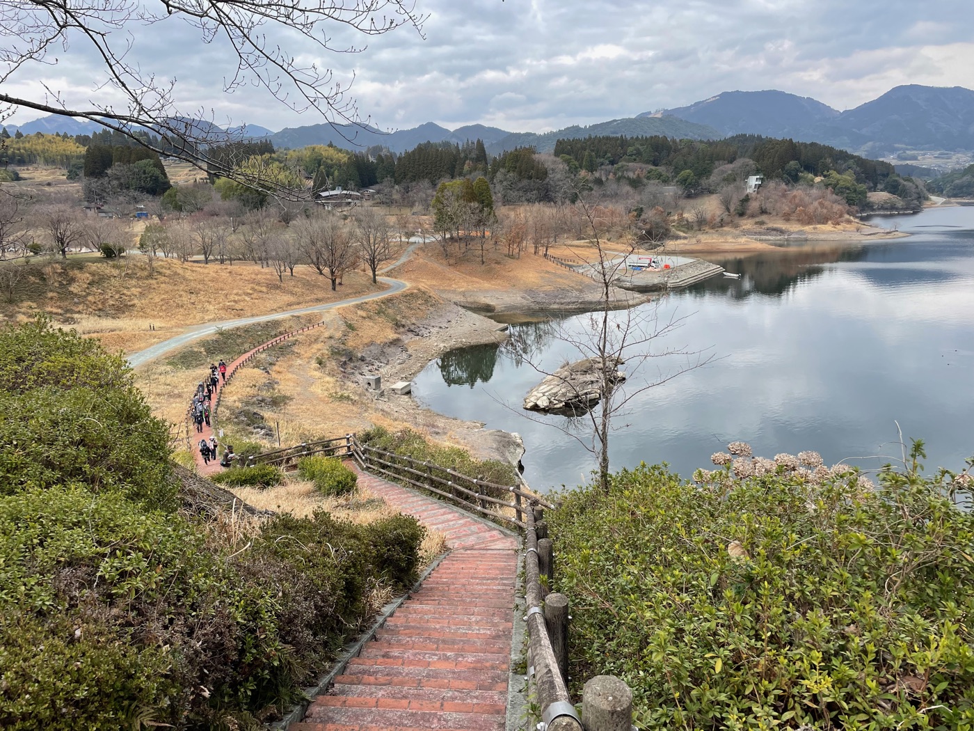 緑川ダム湖畔コース の風景